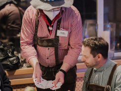 Rick Mayfield - Walk-Act als Bayer