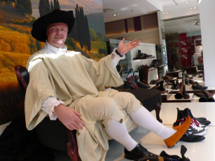 Rick Mayfield Entertainment - Walk-Act Goethe